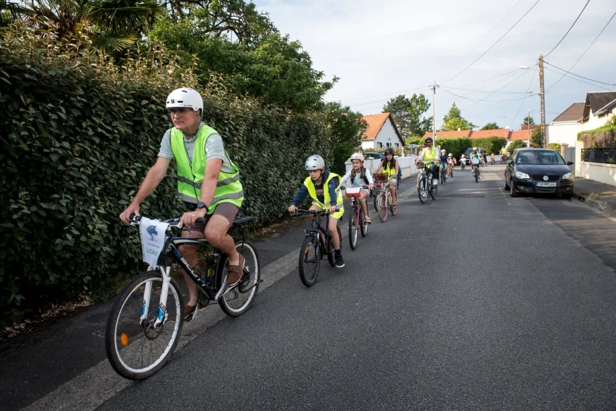 À Vertou, les écoliers prennent le vélobus plutôt que la voiture