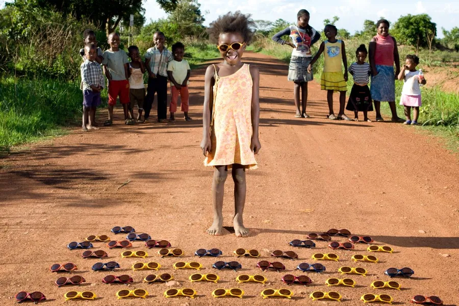 À Cosmopolis, les enfants parlent aux adultes