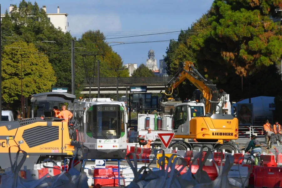Tramway : les lignes 2 et 3 coupées pour préparer l’arrivée de la ligne 8