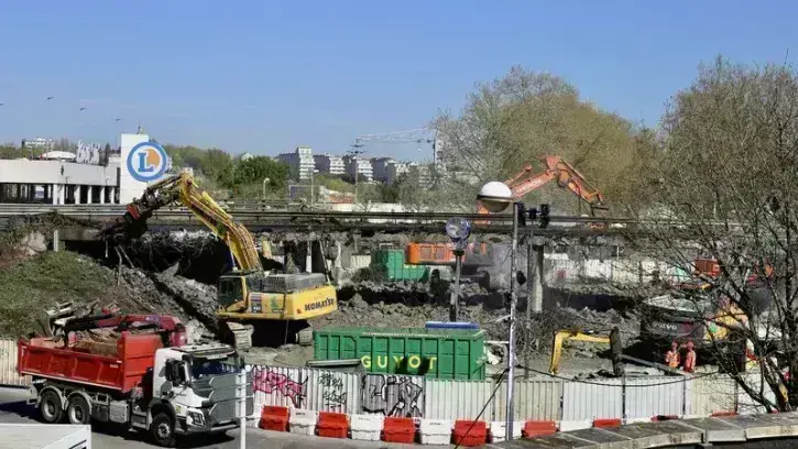 Chantier-Destruction-autopont