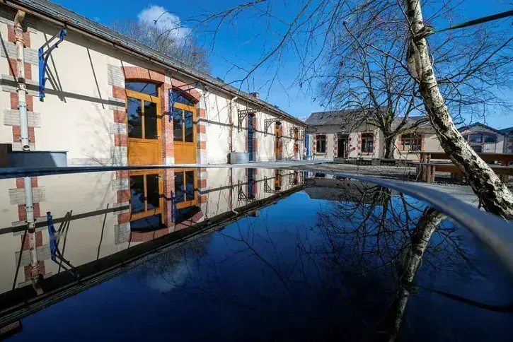 Un bâtiment des Petites Écuries. 