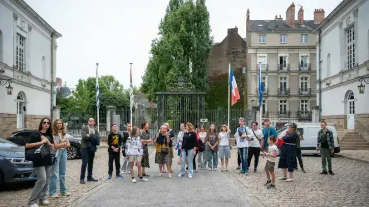 Accueil jeunes Ukrainiens en mairie
