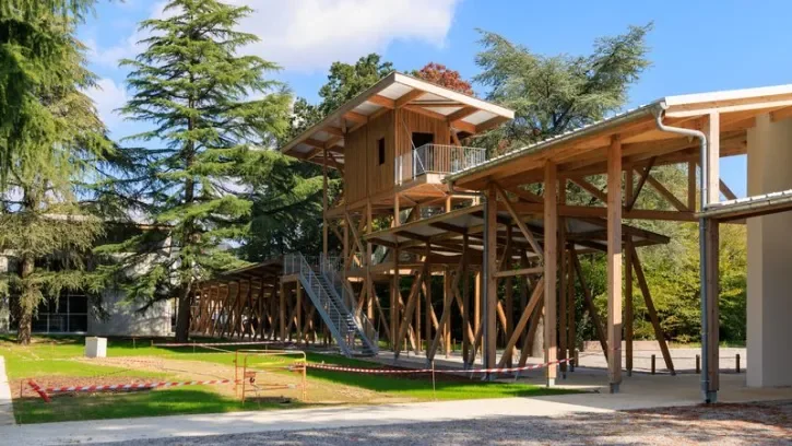 Un bâtiment de Mixt
