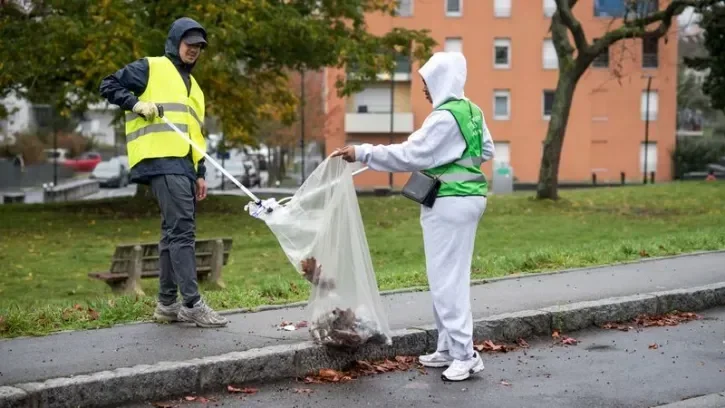 Des jeunes de l’association "Sport dans la ville" association d’insertion professionnelle par le sport en France