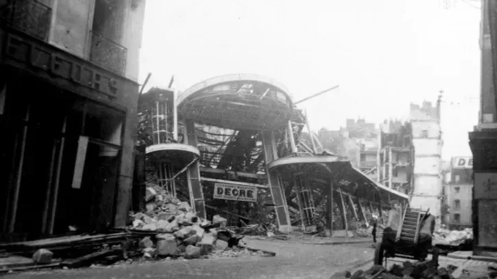 Decré détruit par les bombardements de septembre 1943