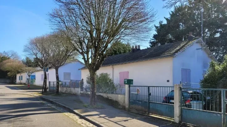 Des pavillons à Nantes Erdre.