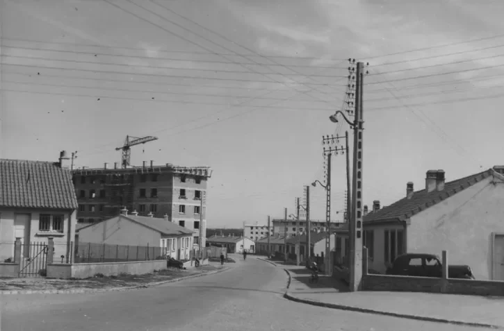 La Boissière sort de terre au début des années 1960.