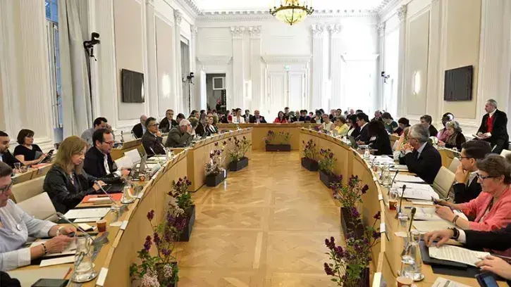 Le nouveau maire et ses adjointes et adjoints seront élus par les 69 conseillers municipaux lors de l'installation du nouveau Conseil.