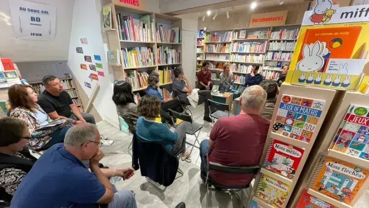 Texte alternatif de l'imageRencontre, visites-ateliers, spectacles, lectures se succèdent durant le mois de novelbre dans des librairies indépendantes et structures de lecture publique © Mobilis.
