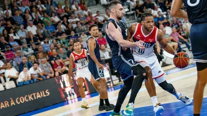 Le NBH lance sa saison de Pro B le 13 octobre. © Corentin Pingeon