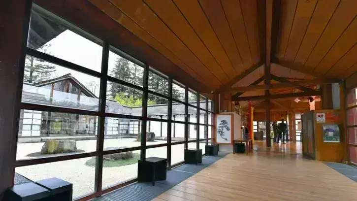 L'équipement rouvre ses portes après 4 mois de trêve hivernale qui ont permis de réaliser des travaux de rafraîchissement. Principal changement pour les visiteurs : les aquariums présentant des espèces piscicoles locales ont été retirés. © Rodolphe Delaro